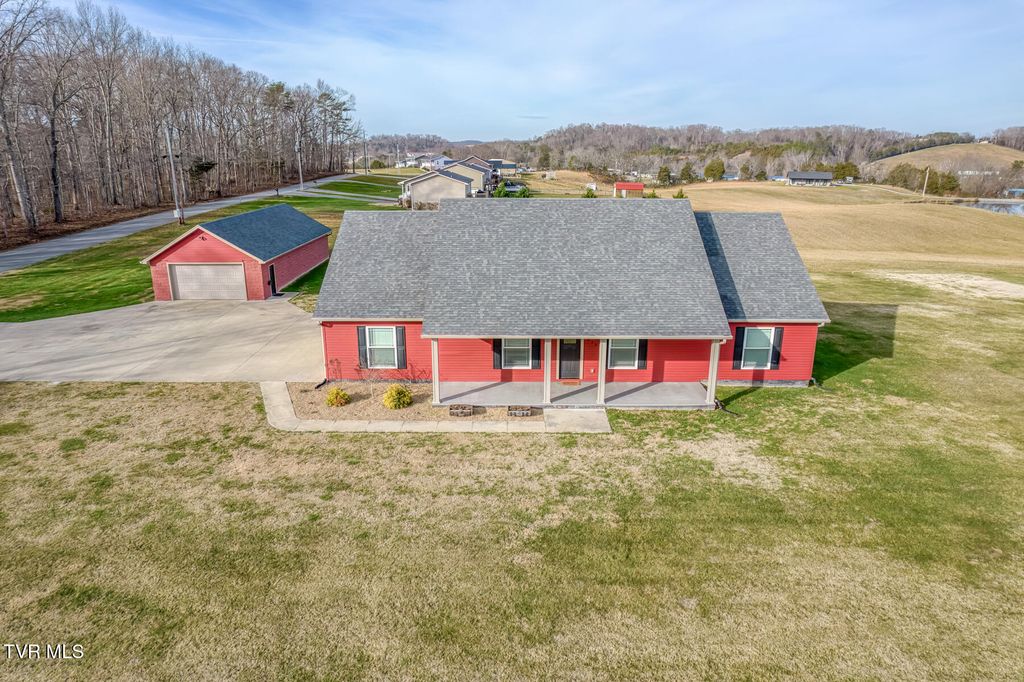 Photo of 210 Raders Sidetrack Road, Greeneville, TN 37743 (MLS # 9989743)
