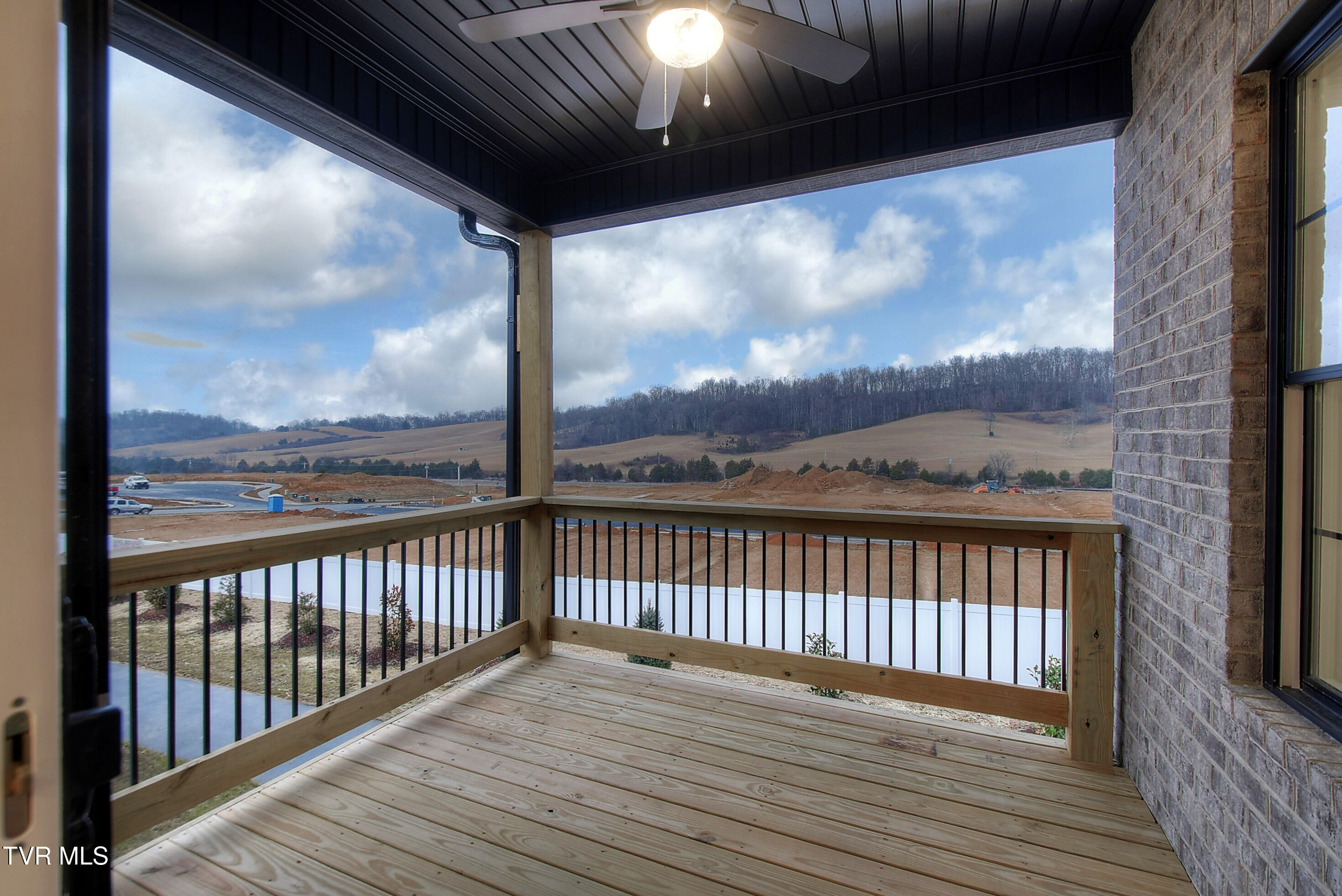 2376 Haystack Circle, Piney Flats, Tennessee image 37
