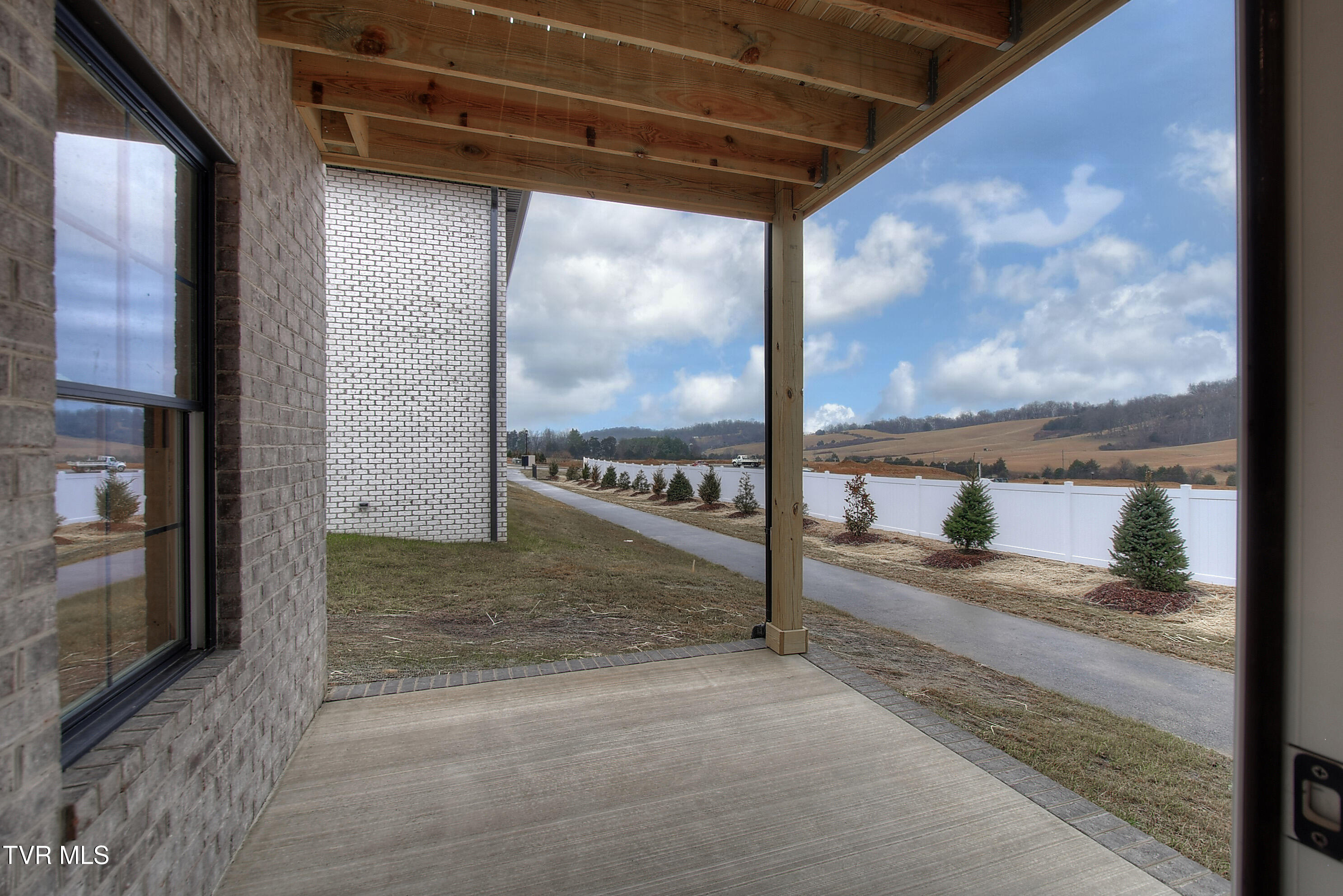 2376 Haystack Circle, Piney Flats, Tennessee image 38