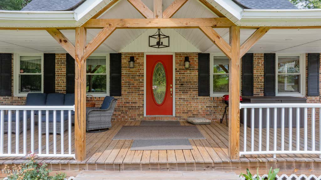 Photo of 140 Tanglewood Drive, Mountain City, TN 37683 (MLS # 9999470)