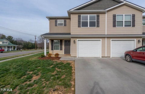 Homes For Sale - 2927 Watauga Road #UNIT 1<br/> Johnson City, TN 37601