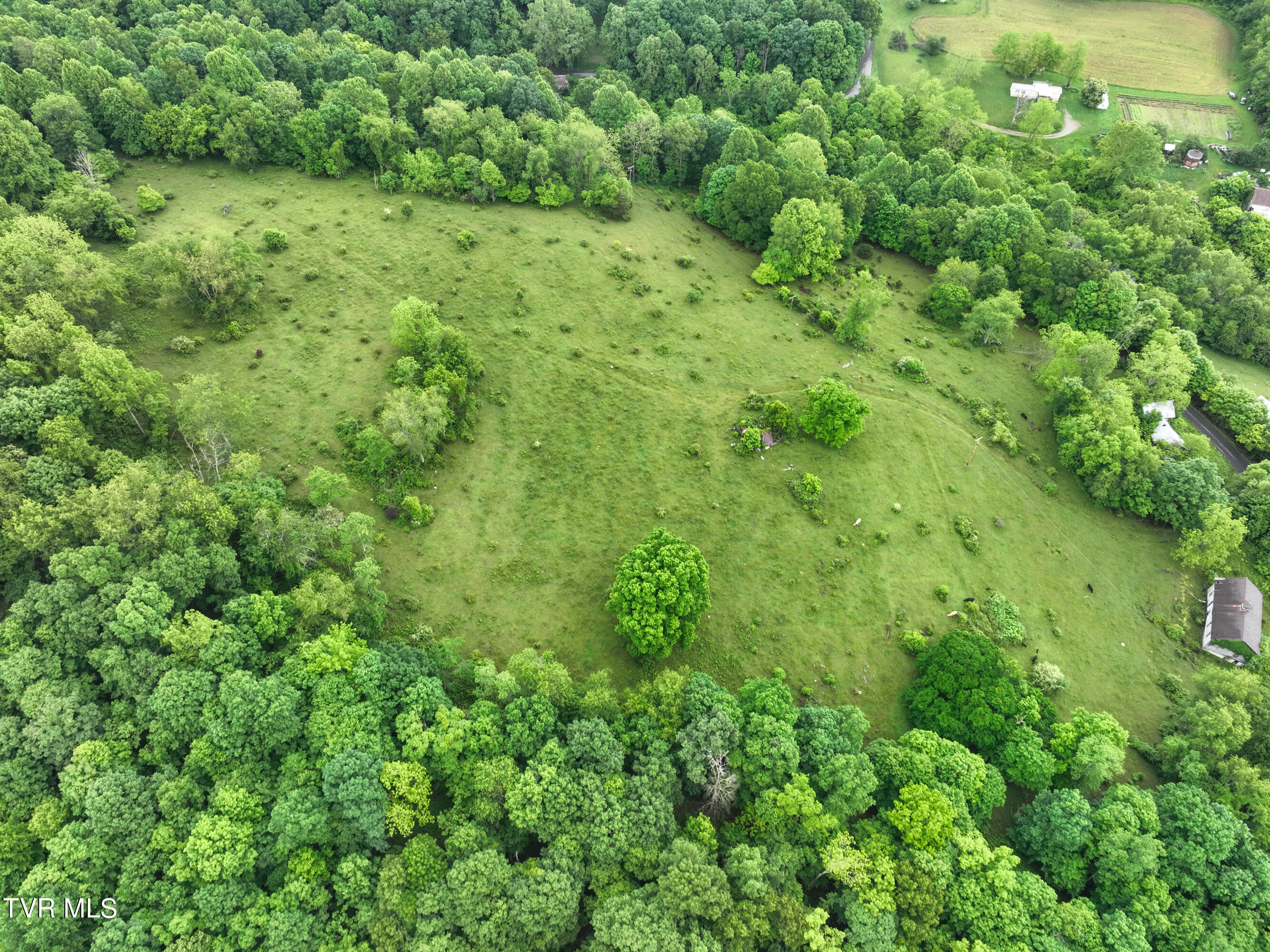000 Moccasin Valley Road, Lebanon, Virginia image 14