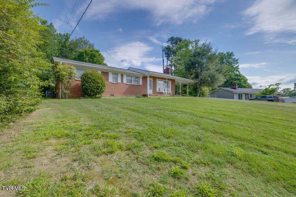 Photo of 1710 Mcclellan Drive, Johnson City, TN 37604 (MLS # 9996679)