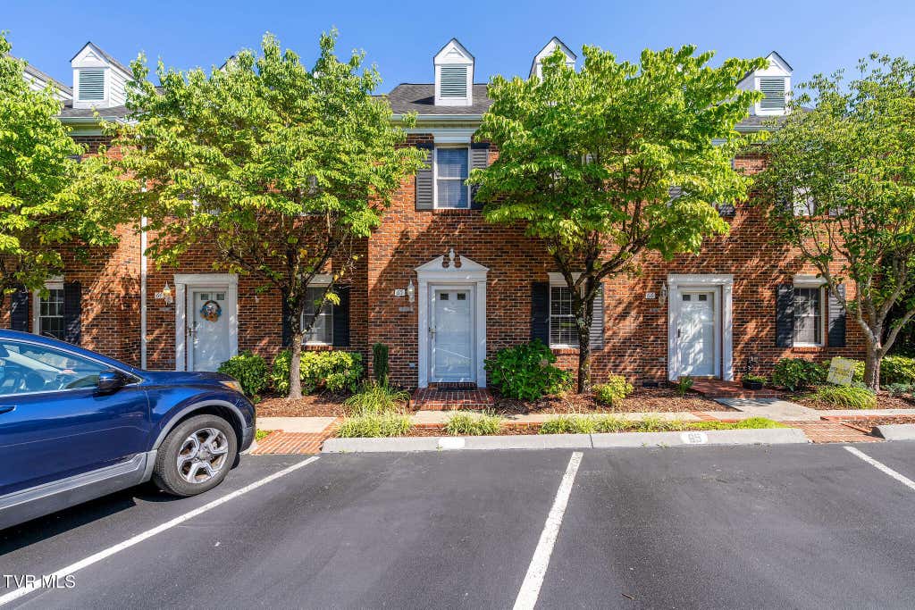 Photo of 400 Sunset Drive #Apt M65, Johnson City, TN 37604 (MLS # 9998560)