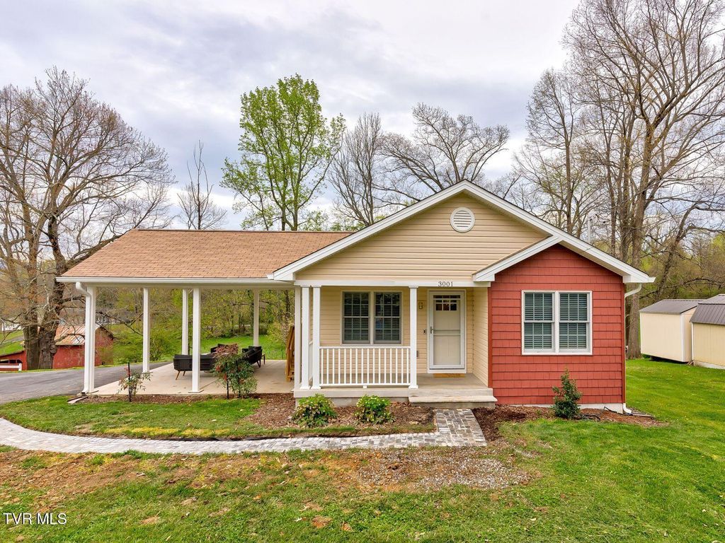 Photo of 3001 Mayfield Drive, Johnson City, TN 37604 (MLS # 9991580)