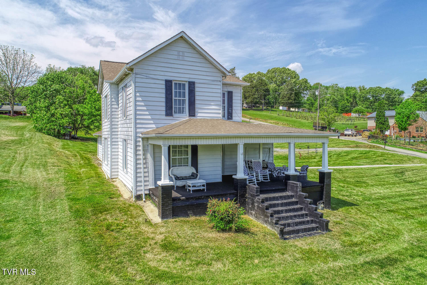 103 Highland Street, Surgoinsville, Tennessee image 3
