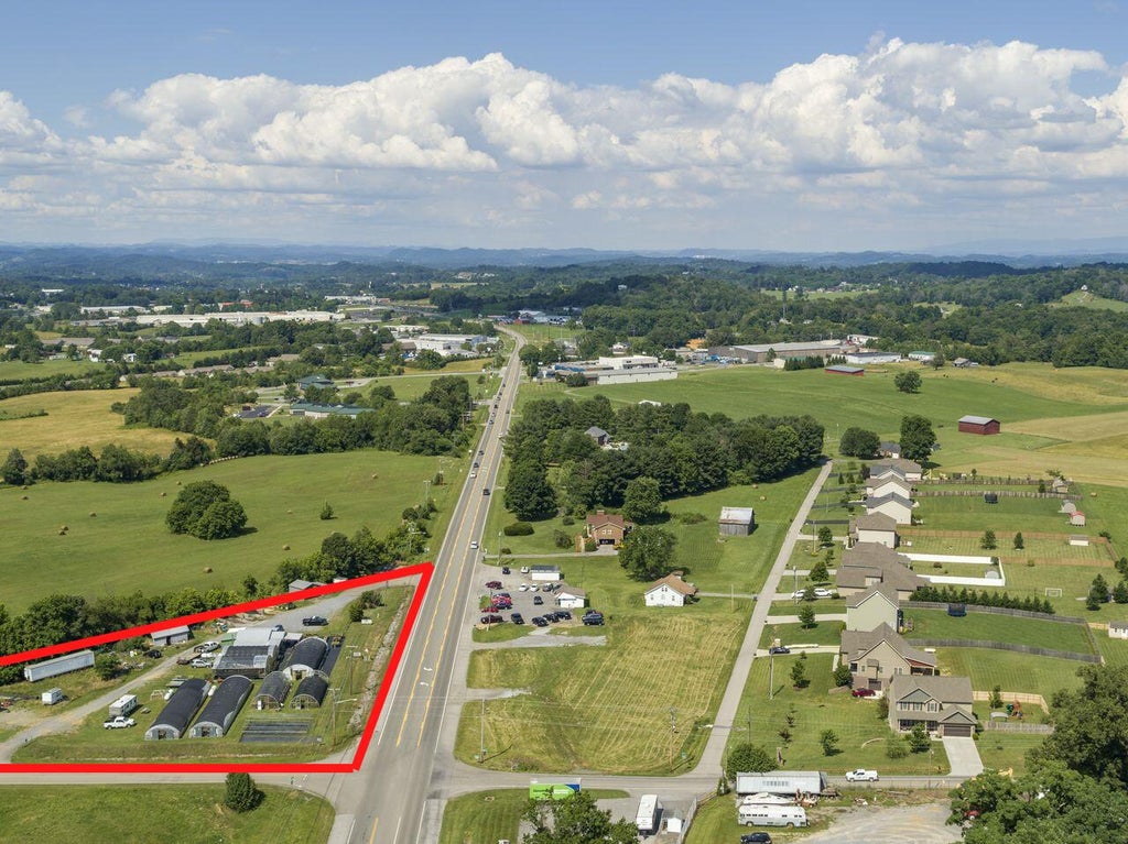 Photo of 951 Suncrest Drive, Johnson City, TN 37615 (MLS # 10001951)