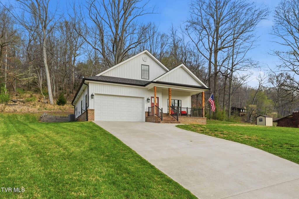 Photo of 416 Pettyjohn Road, Kingsport, TN 37664 (MLS # 9993154)