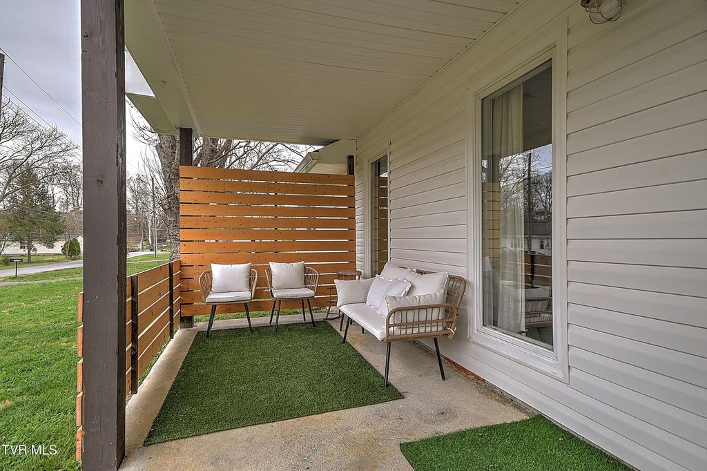 Photo of 3309 Rustic Hills Drive, Kingsport, TN 37660 (MLS # 9992201)