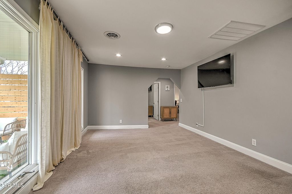 Photo of 3309 Rustic Hills Drive, Kingsport, TN 37660 (MLS # 9992201)