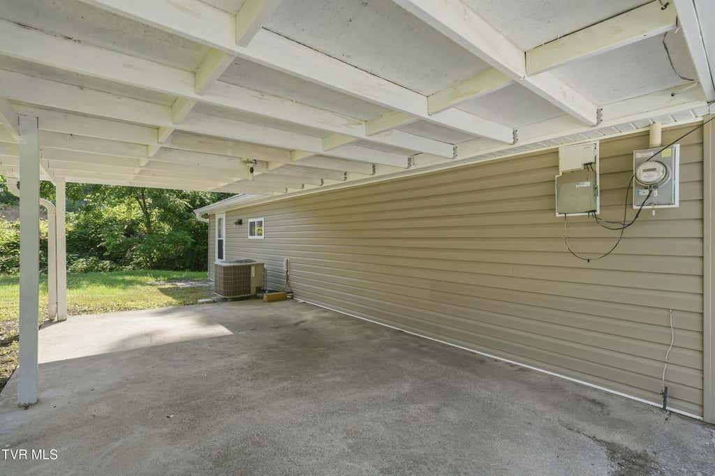 Photo of 381 Elizabethton Highway, Bluff City, TN 37618 (MLS # 9998396)