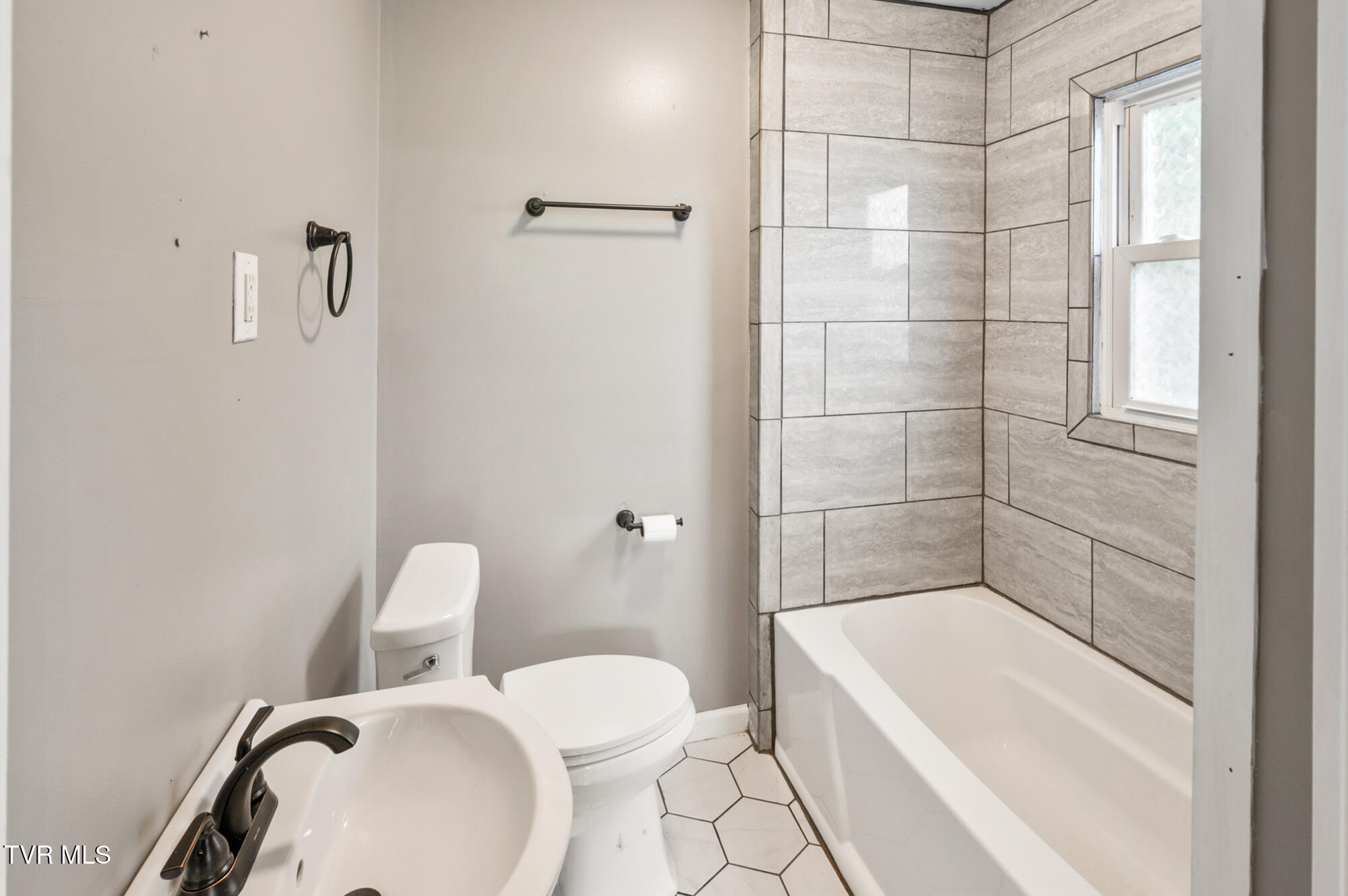 23249 Marys Chapel Road, Bristol, Virginia image 18