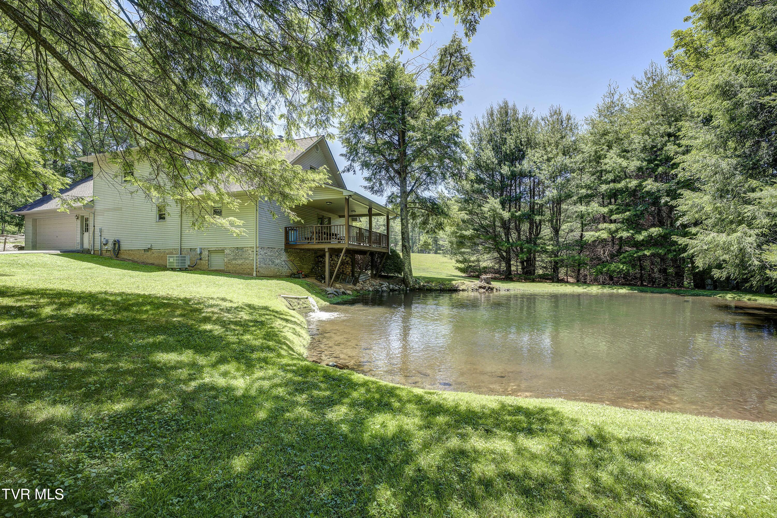 122 Chase Drive, Roan Mountain, Tennessee image 10