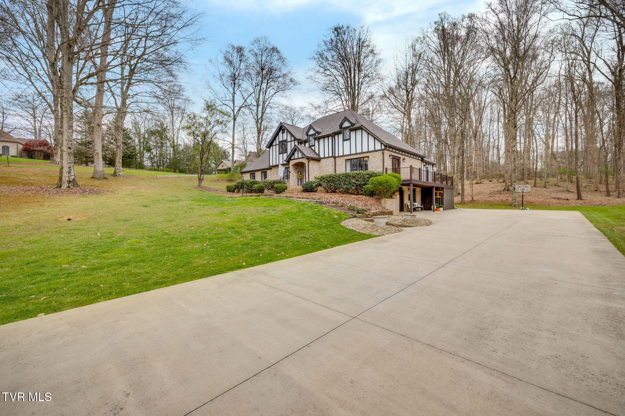 2506 Beechwood Drive