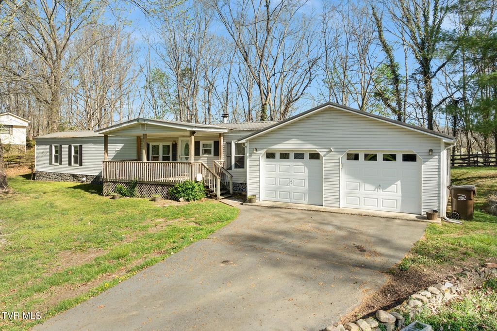 Photo of 717 White Top Road, Bluff City, TN 37618 (MLS # 9995758)