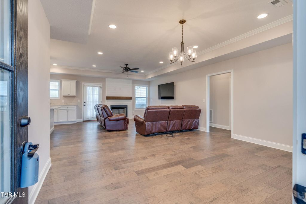 Photo of 348 Miss Maude Patton Lane, Jonesborough, TN 37659 (MLS # 9989995)