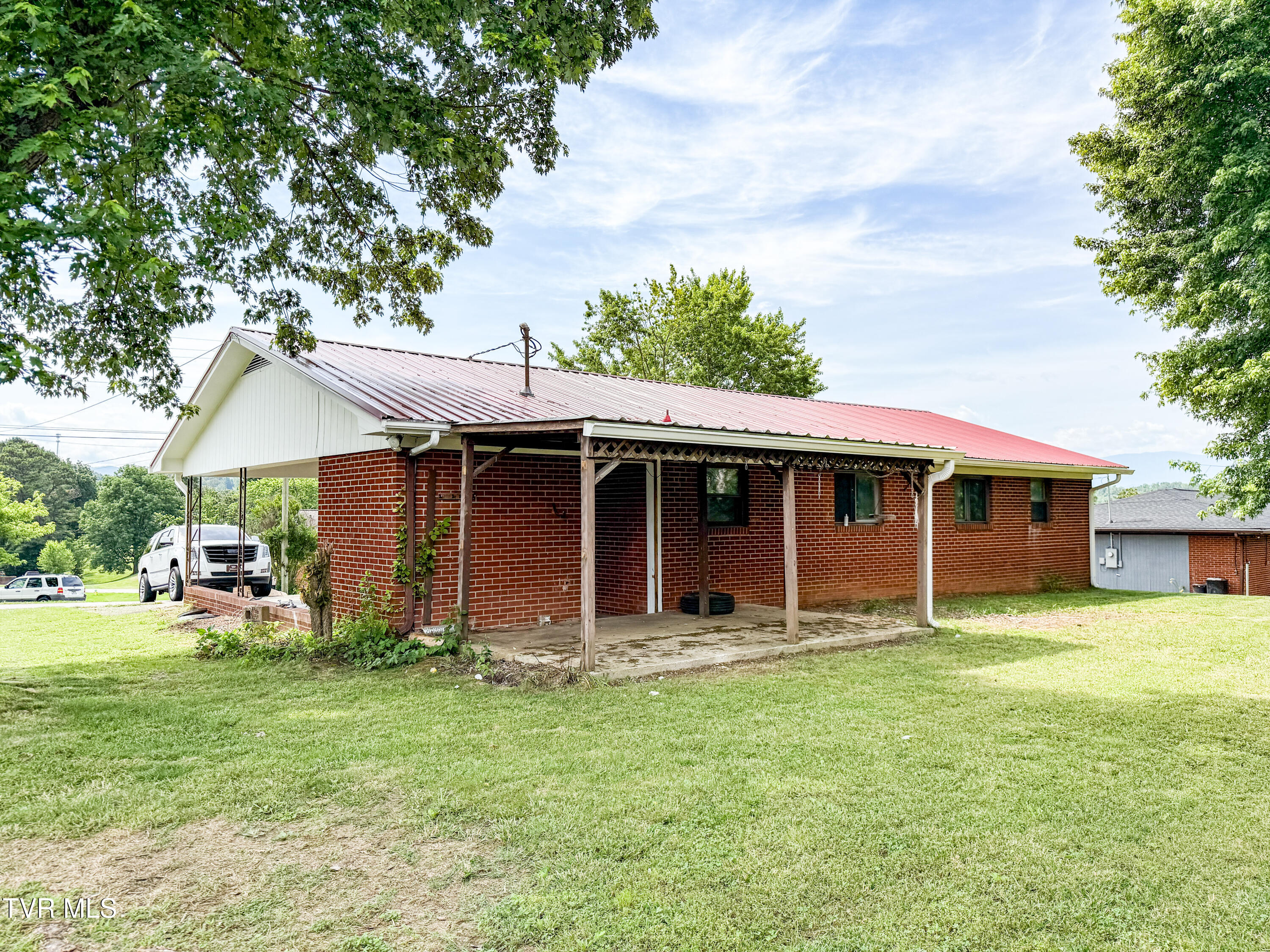 749 Hiwassee Street, Newport, Tennessee image 14