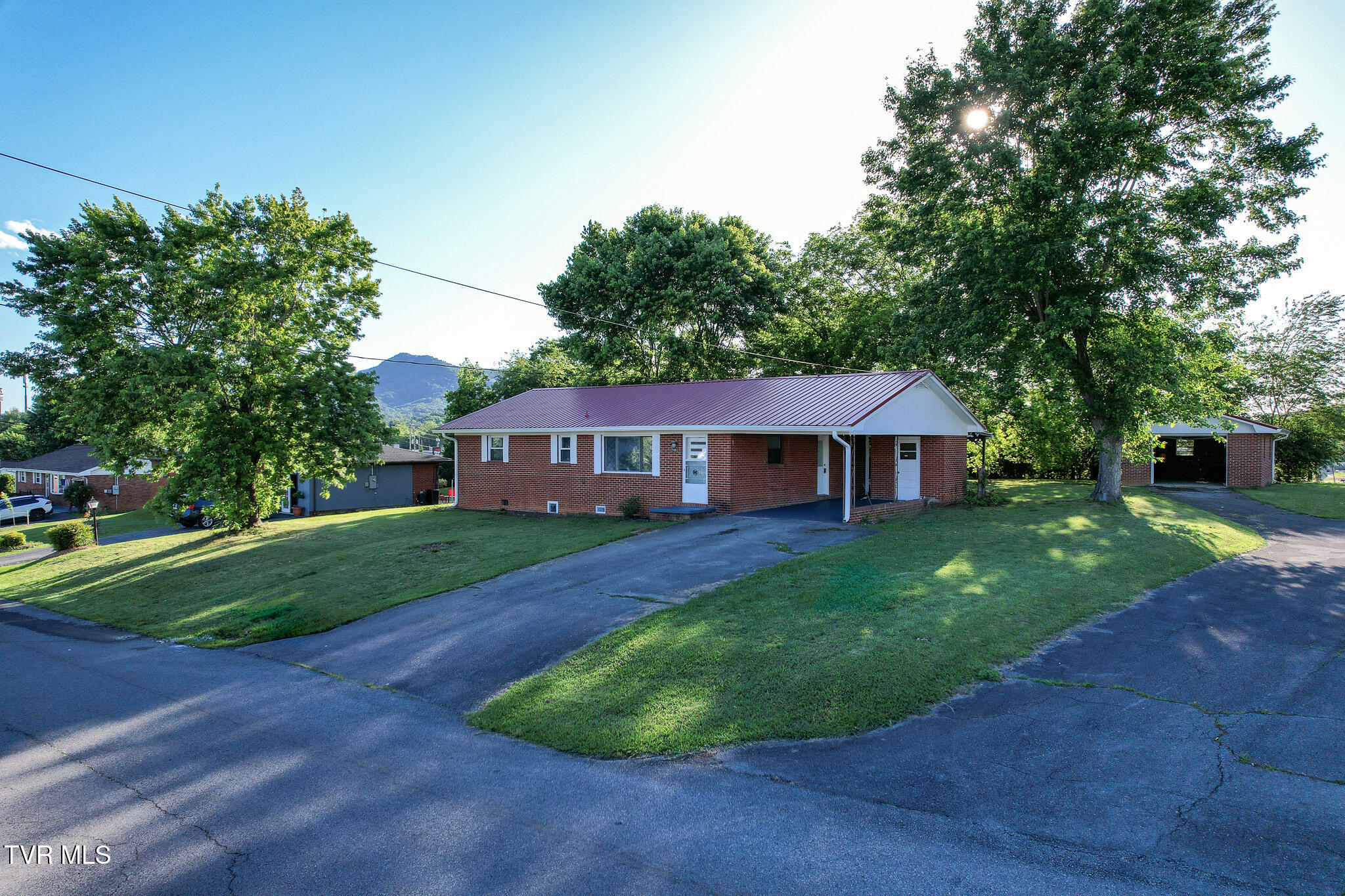 749 Hiwassee Street, Newport, Tennessee image 19