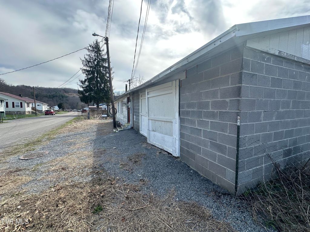 Photo of 818 Oakdale Street, Appalachia, VA 24216 (MLS # 9992650)