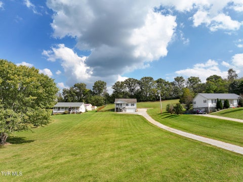 Photo of 160 Pates Lane, Greeneville, TN 37743 (MLS # 10002392)