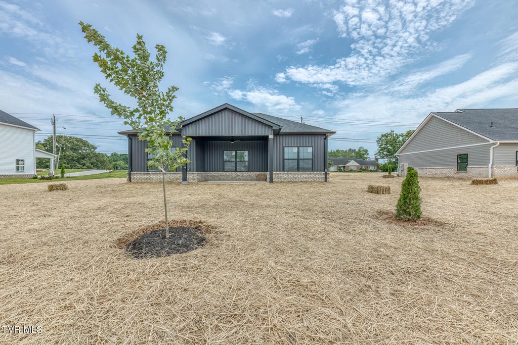 Photo of 625 Main Street, Jonesborough, TN 37659 (MLS # 9999473)