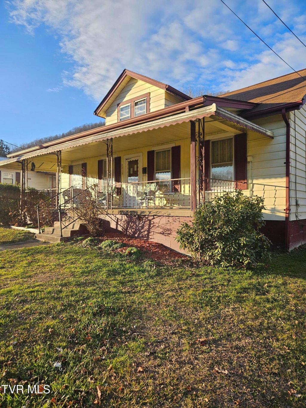 Photo of 2015 4th Ave E Ave, Big Stone Gap, VA 24219 (MLS # 9989153)