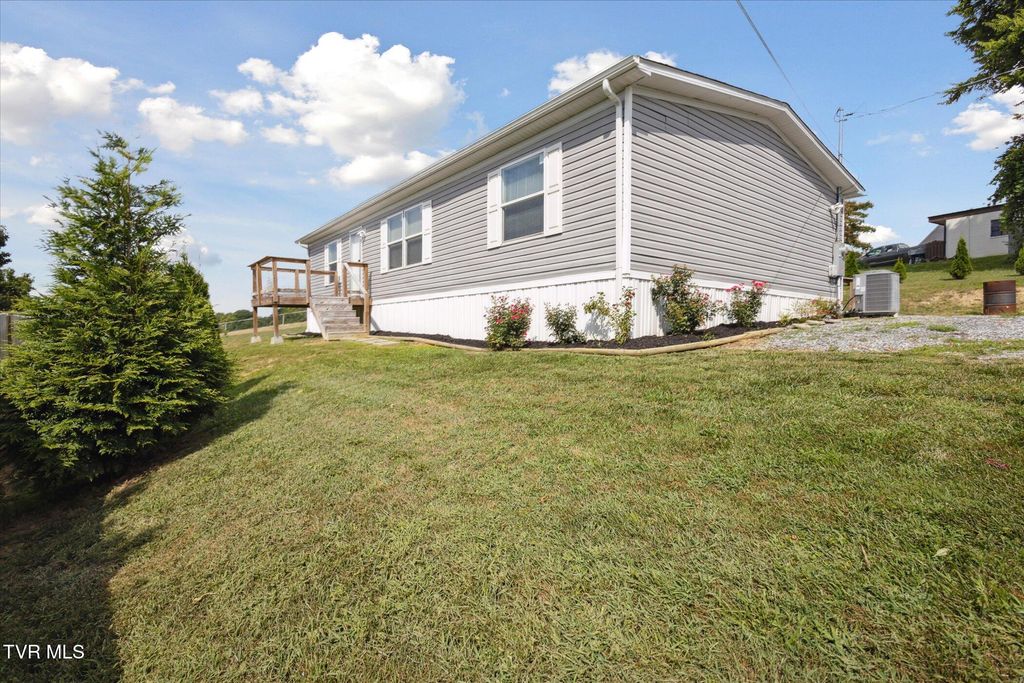 Photo of 118 Copas Road, Kingsport, TN 37663 (MLS # 9982980)