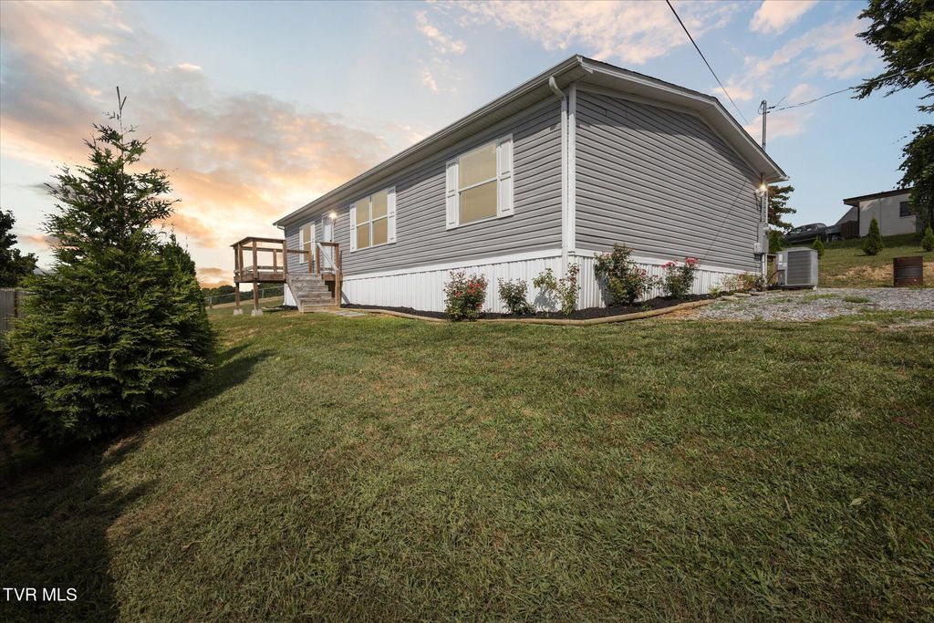 Photo of 118 Copas Road, Kingsport, TN 37663 (MLS # 9982980)
