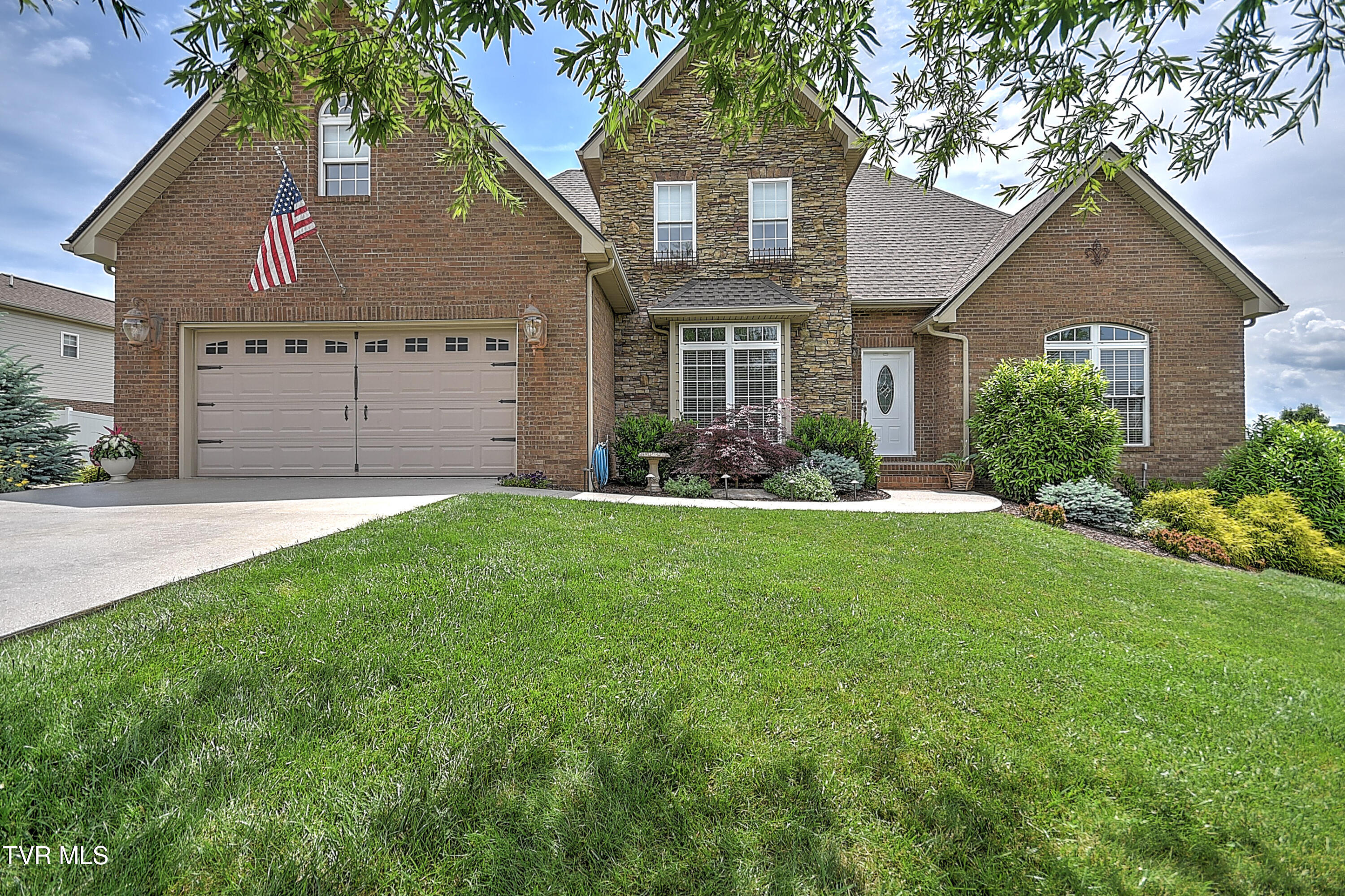 410 Grovemont Place, Piney Flats, Tennessee image 1