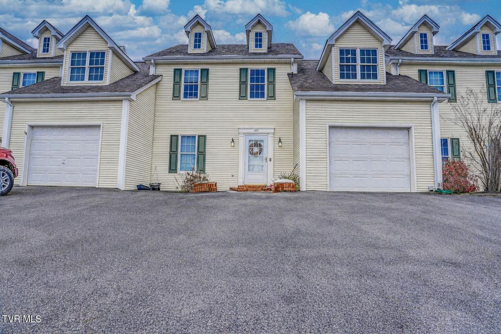 Photo of 865 Barclay Drive #0, Abingdon, VA 24210 (MLS # 9990883)