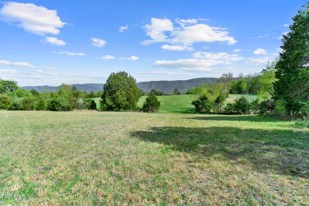 Photo of 2 Red Hill Road, Greeneville, TN 37743 (MLS # 9993604)