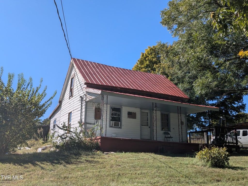 Photo of 580 Cartwheel Road, Greeneville, TN 37743 (MLS # 10001799)
