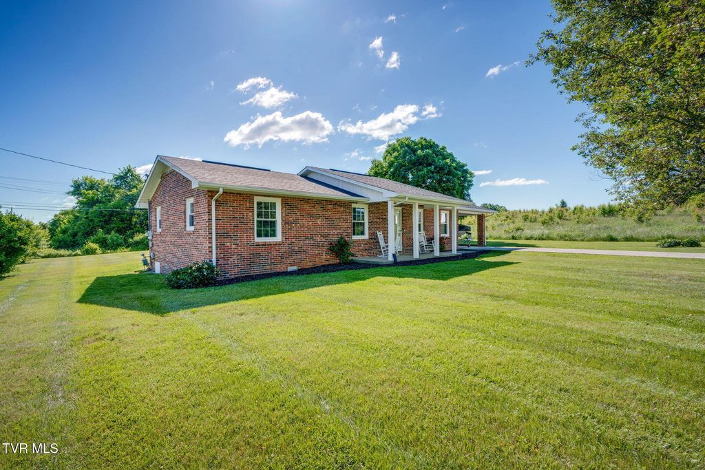 Photo of 224 Arrington Road, Rogersville, TN 37857 (MLS # 9995431)