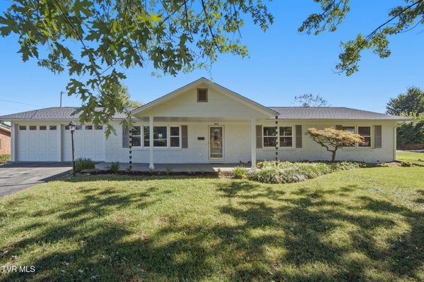 1810 SUNDALE RD, JOHNSON CITY, TN 37604 - Image 79e17e7ba9a034ddbdc4989fa1daa35e/9301761
