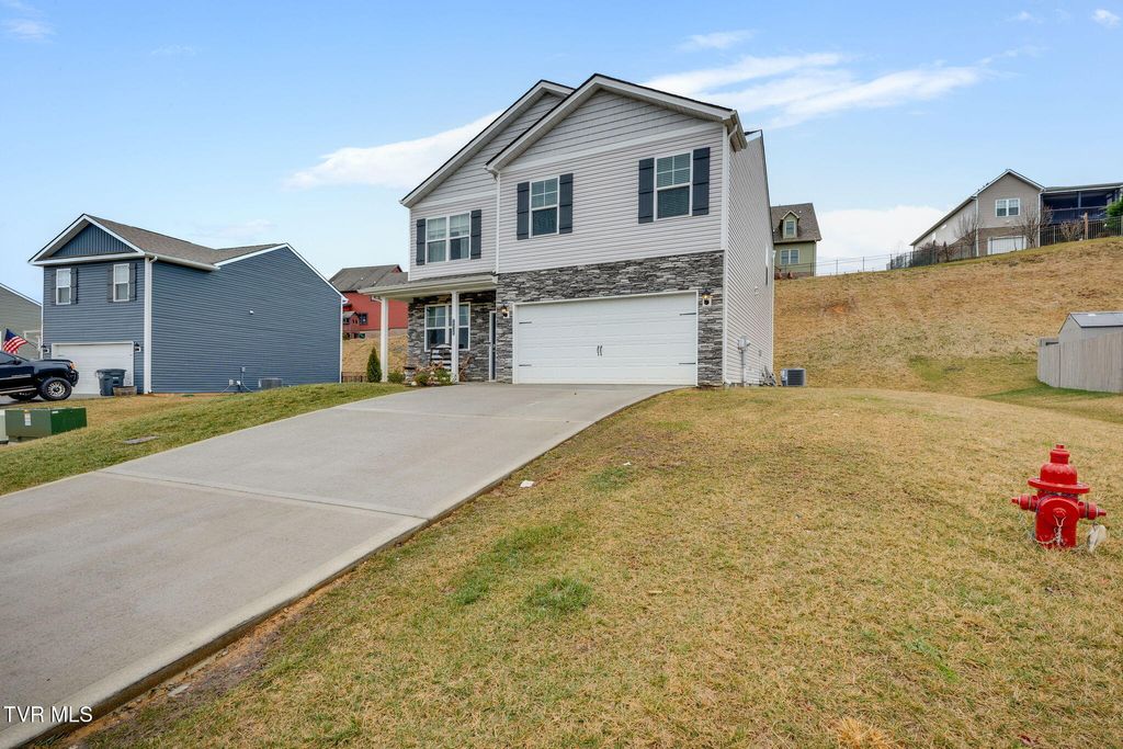 Photo of 2556 Bridgeforth Crossing, Kingsport, TN 37664 (MLS # 9991663)