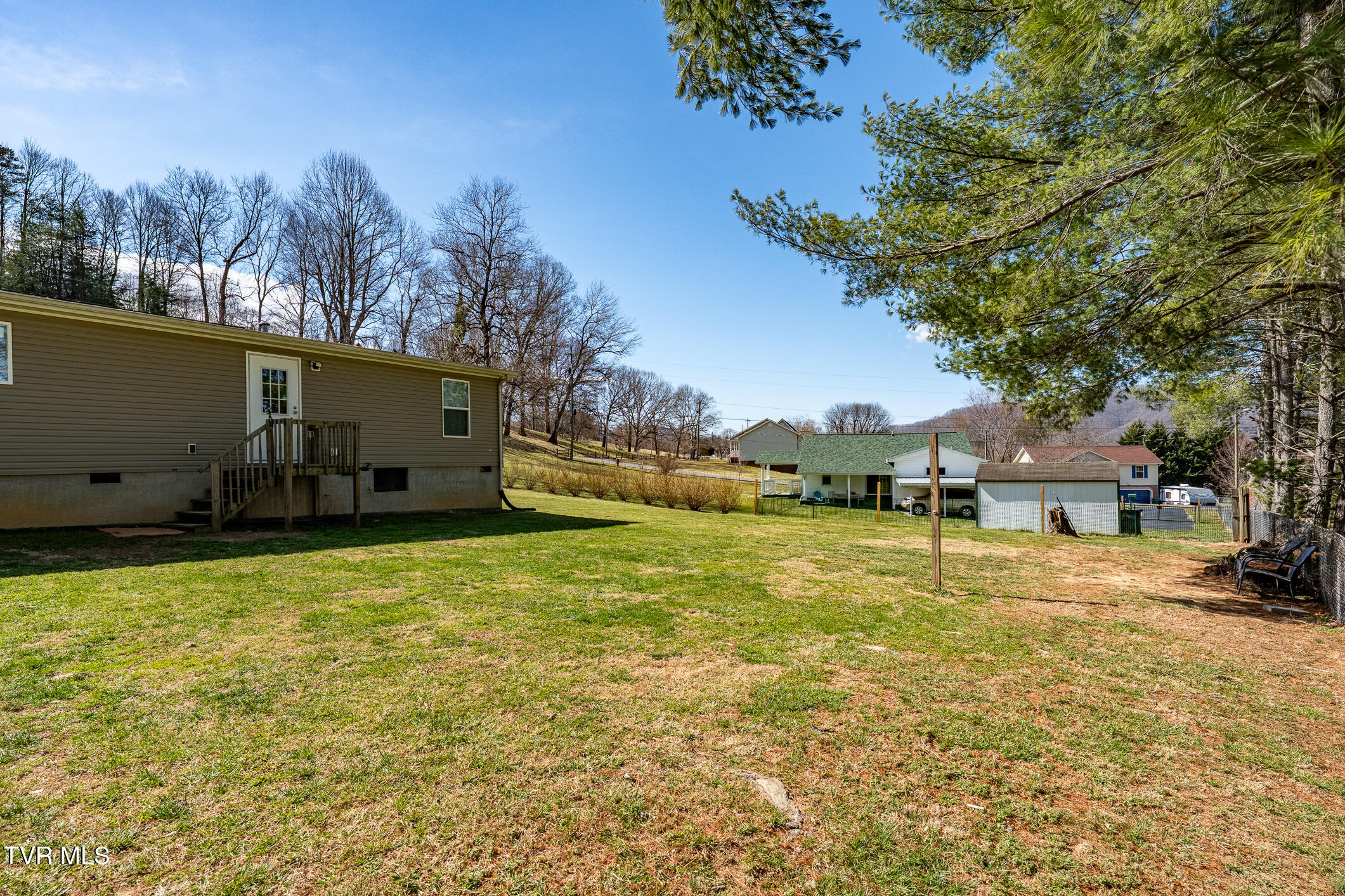 819 Mohawk Drive, Erwin, Tennessee image 18