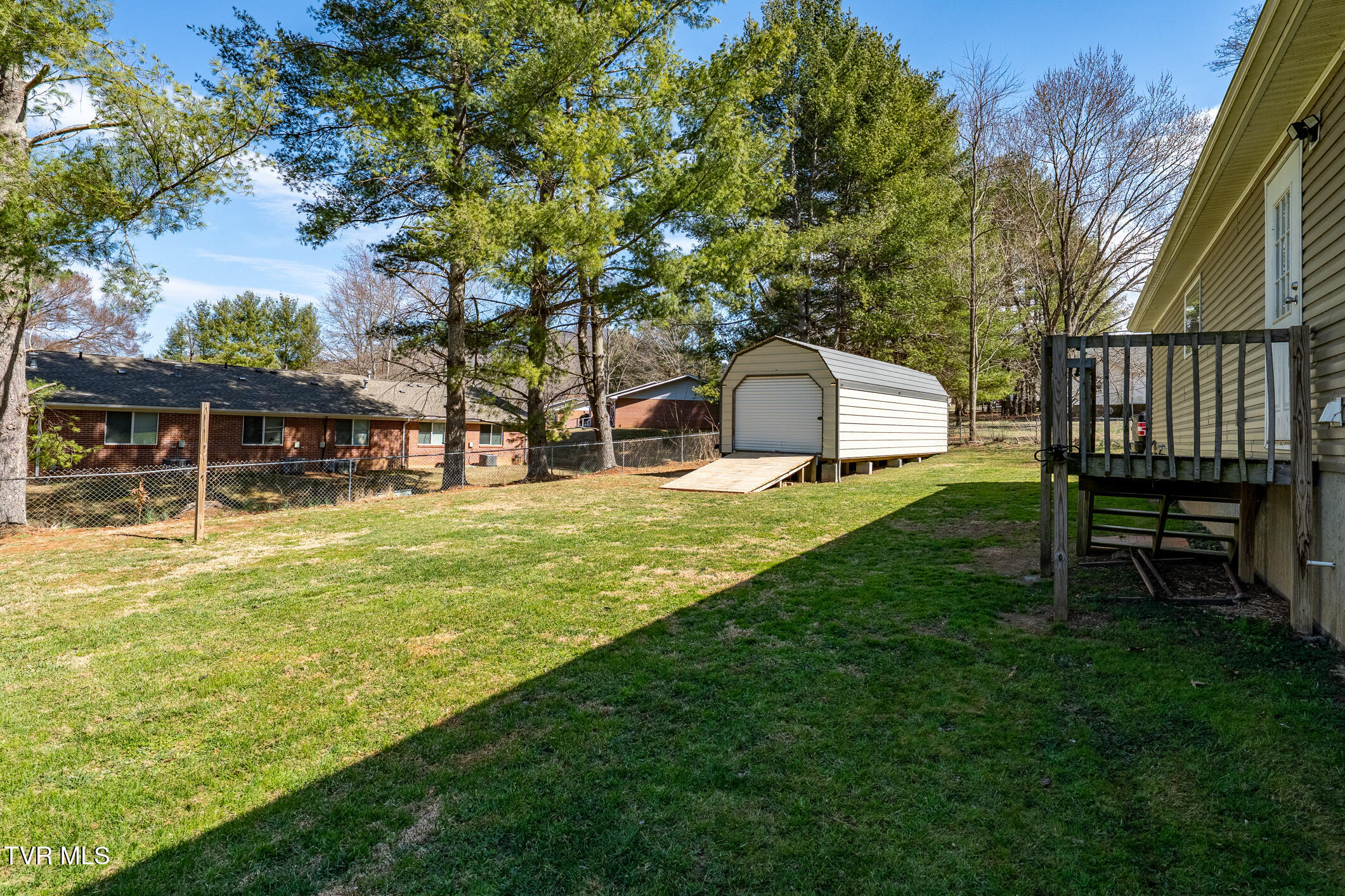 819 Mohawk Drive, Erwin, Tennessee image 16