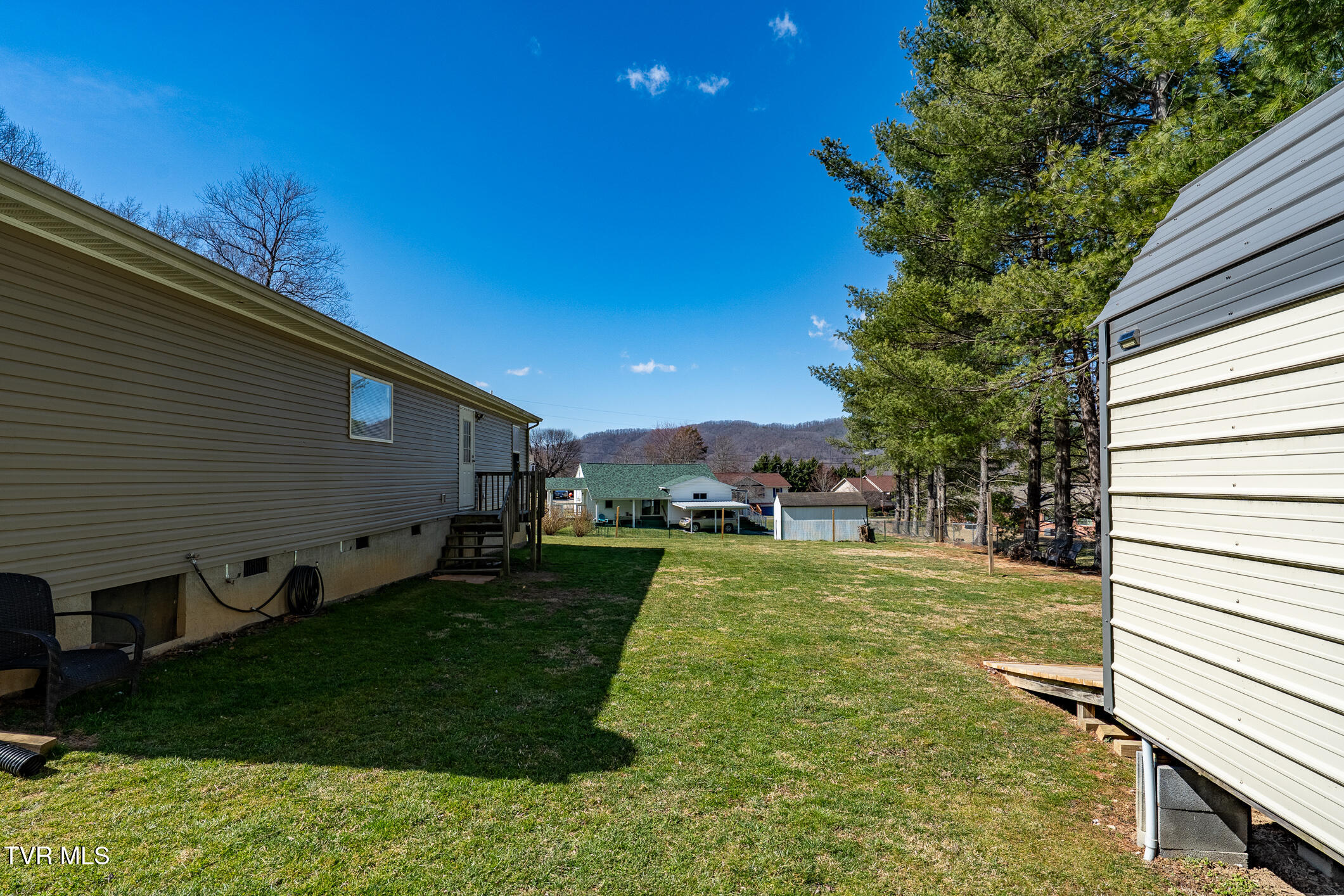 819 Mohawk Drive, Erwin, Tennessee image 12