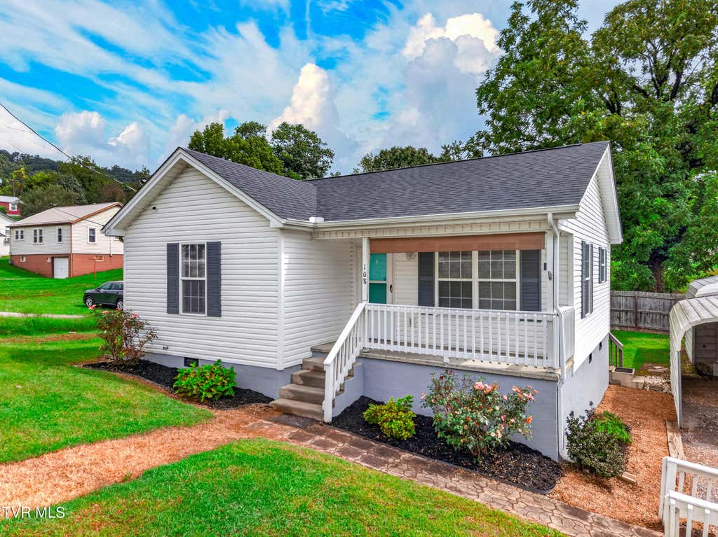 Photo of 108 Jackson Street, Rogersville, TN 37857 (MLS # 9999967)