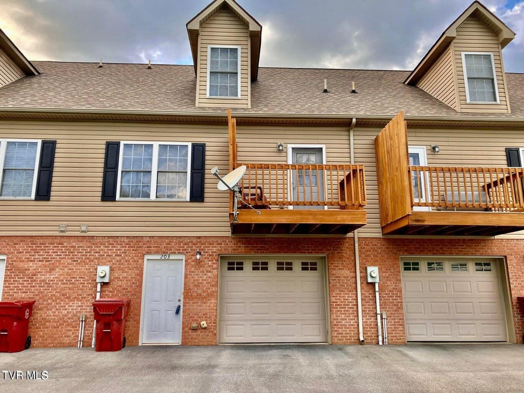 Photo of 2108 Pleasant View Drive #203, Johnson City, TN 37604 (MLS # 10000270)