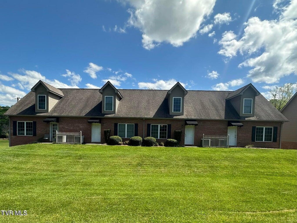 Photo of 2108 Pleasant View Drive #203, Johnson City, TN 37604 (MLS # 10000270)
