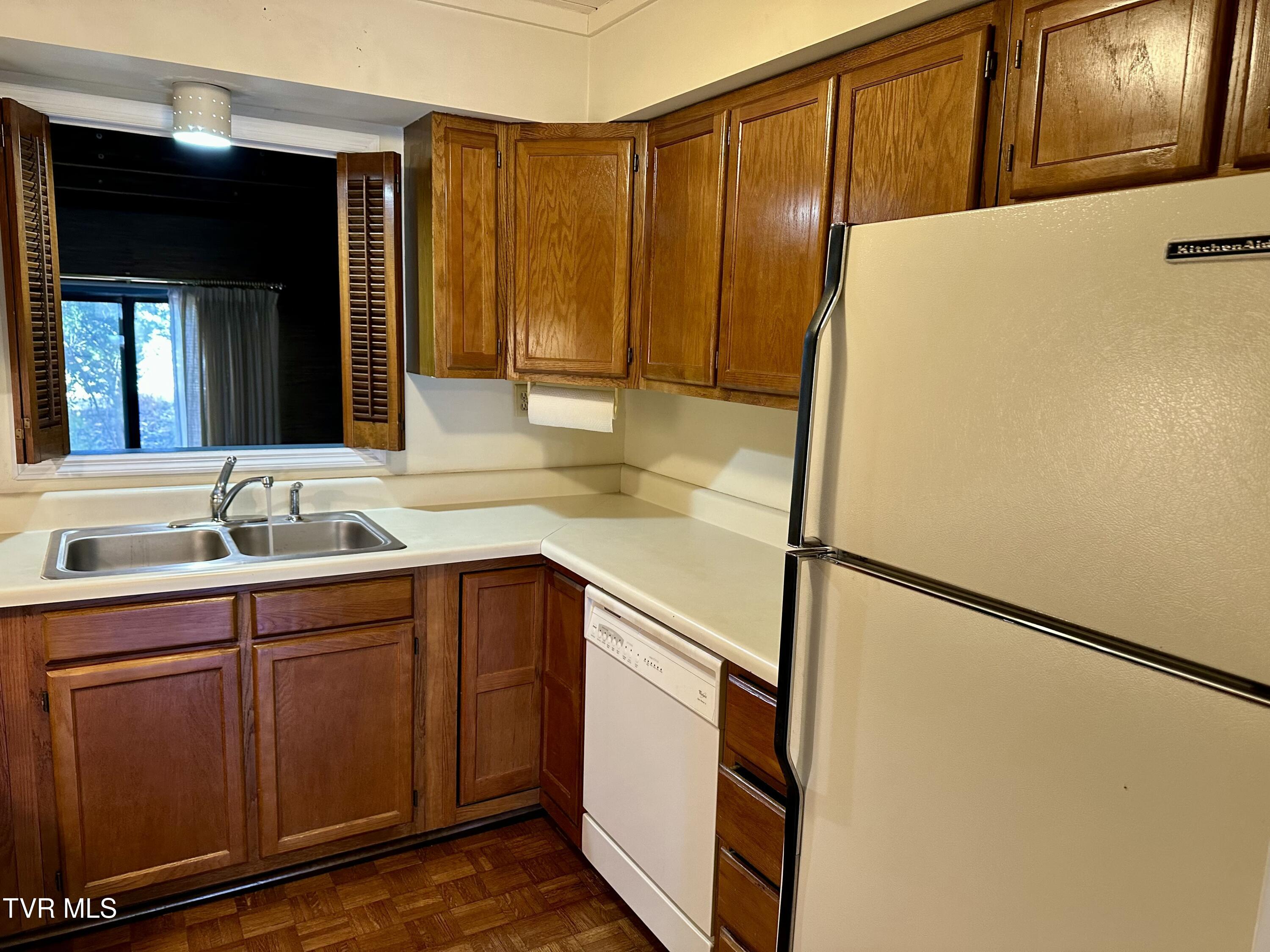 2420 Volunteer Parkway Pkwy #A1, Bristol, Tennessee image 10
