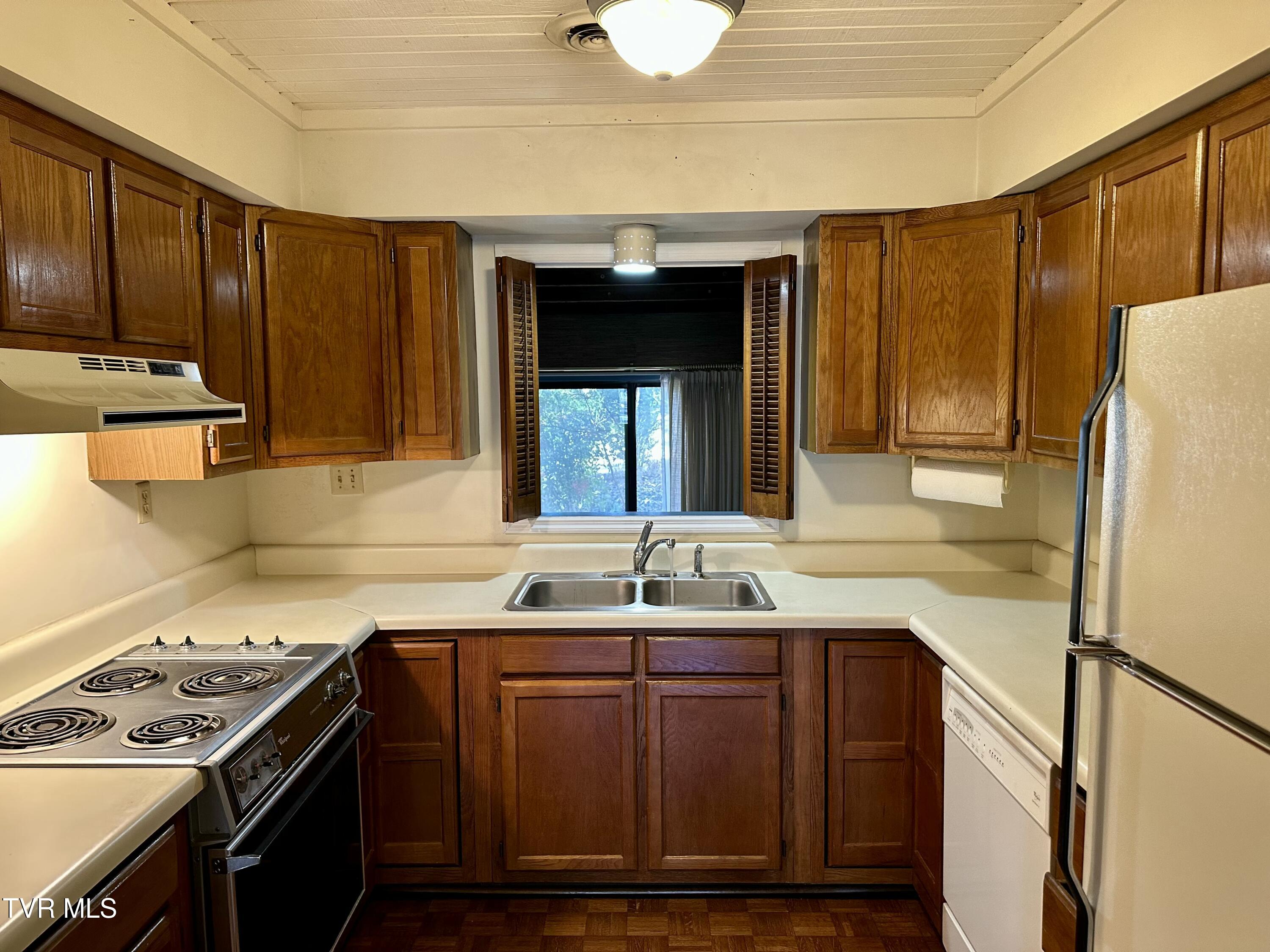 2420 Volunteer Parkway Pkwy #A1, Bristol, Tennessee image 7