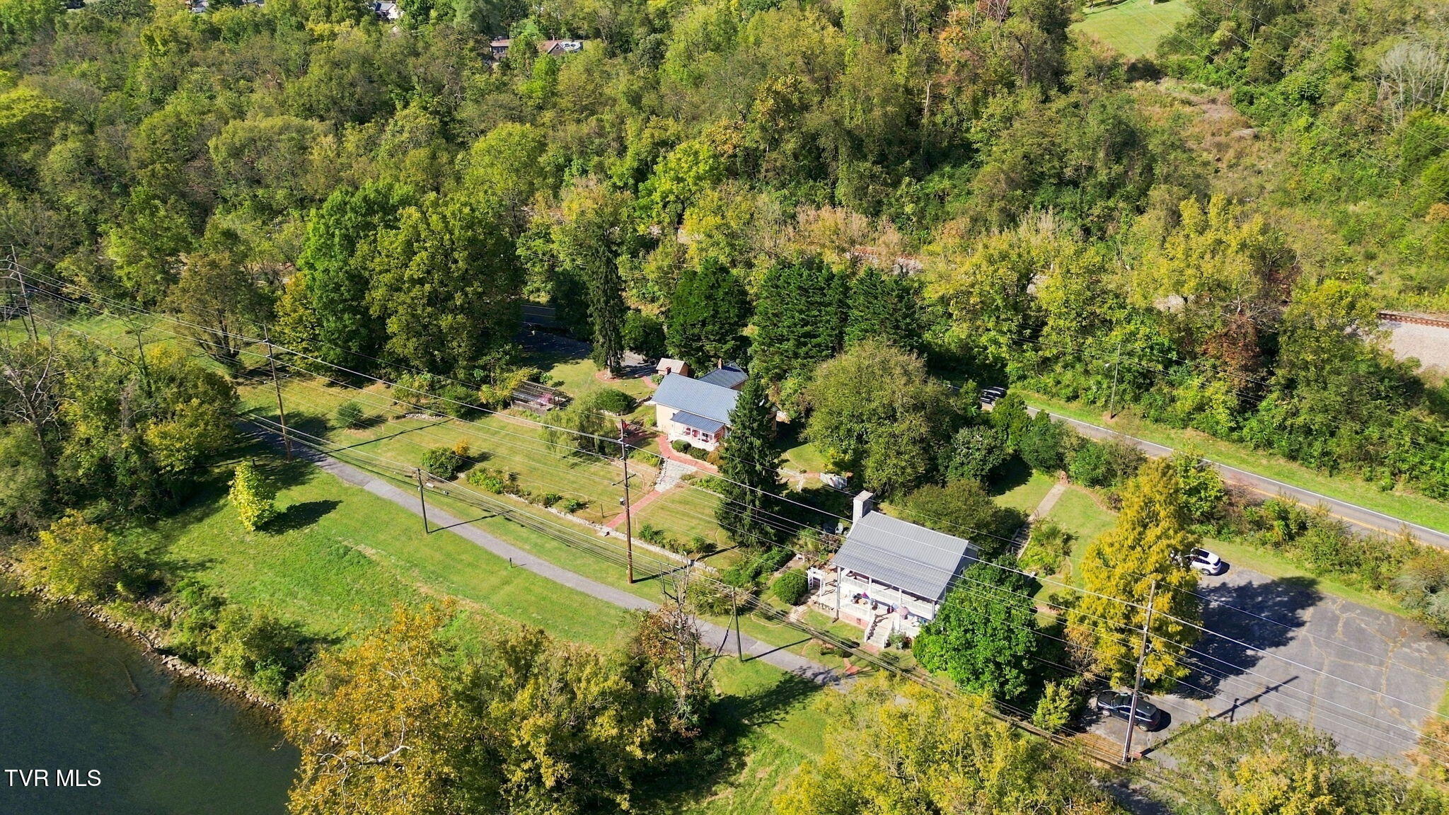 2305 Netherland Inn Road