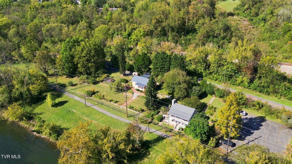 Photo of 2305 Netherland Inn Road, Kingsport, TN 37660 (MLS # 10002272)