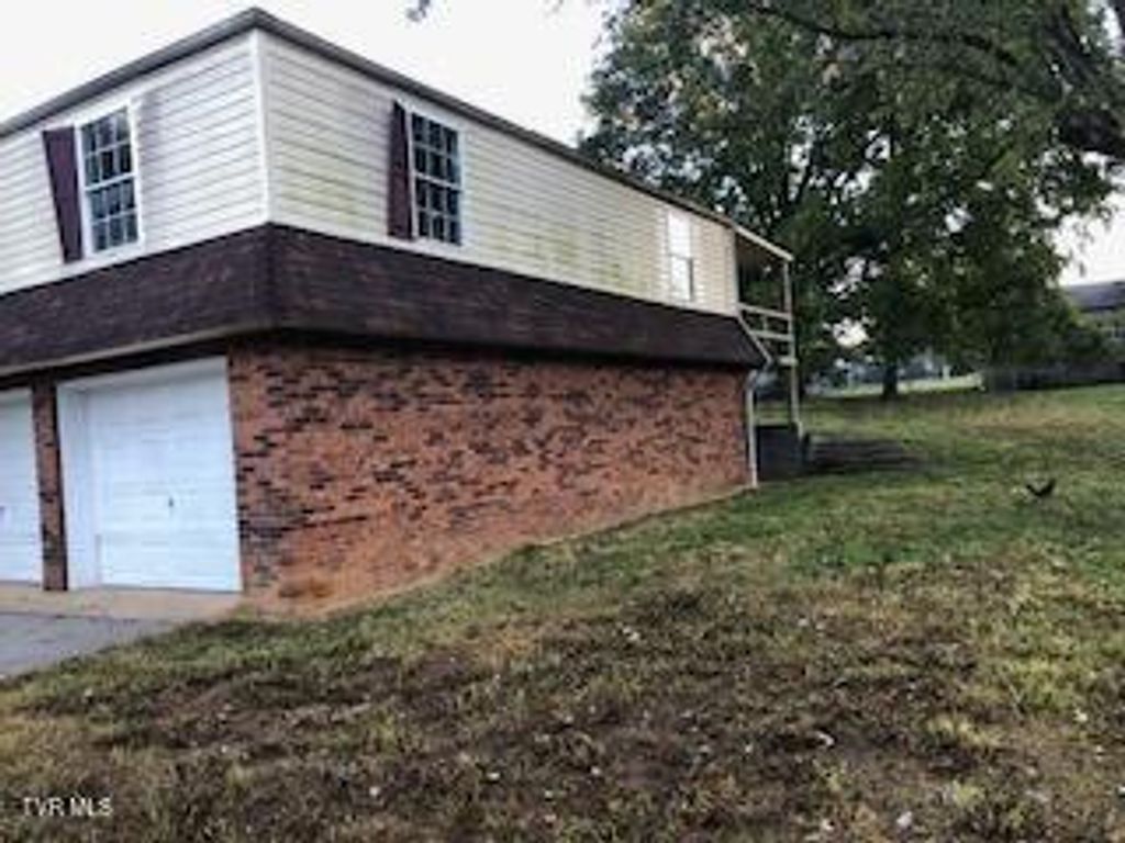 Photo of 317 Archcrest Street, Kingsport, TN 37664 (MLS # 9989034)