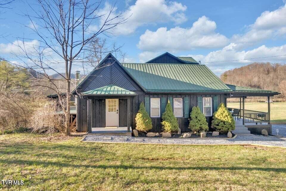 136 Beecher Holtsclaw Road, Roan Mountain, Tennessee image 4