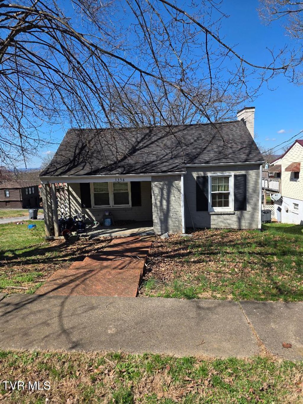Photo of 1358 Farragut Avenue, Kingsport, TN 37664 (MLS # 9992466)