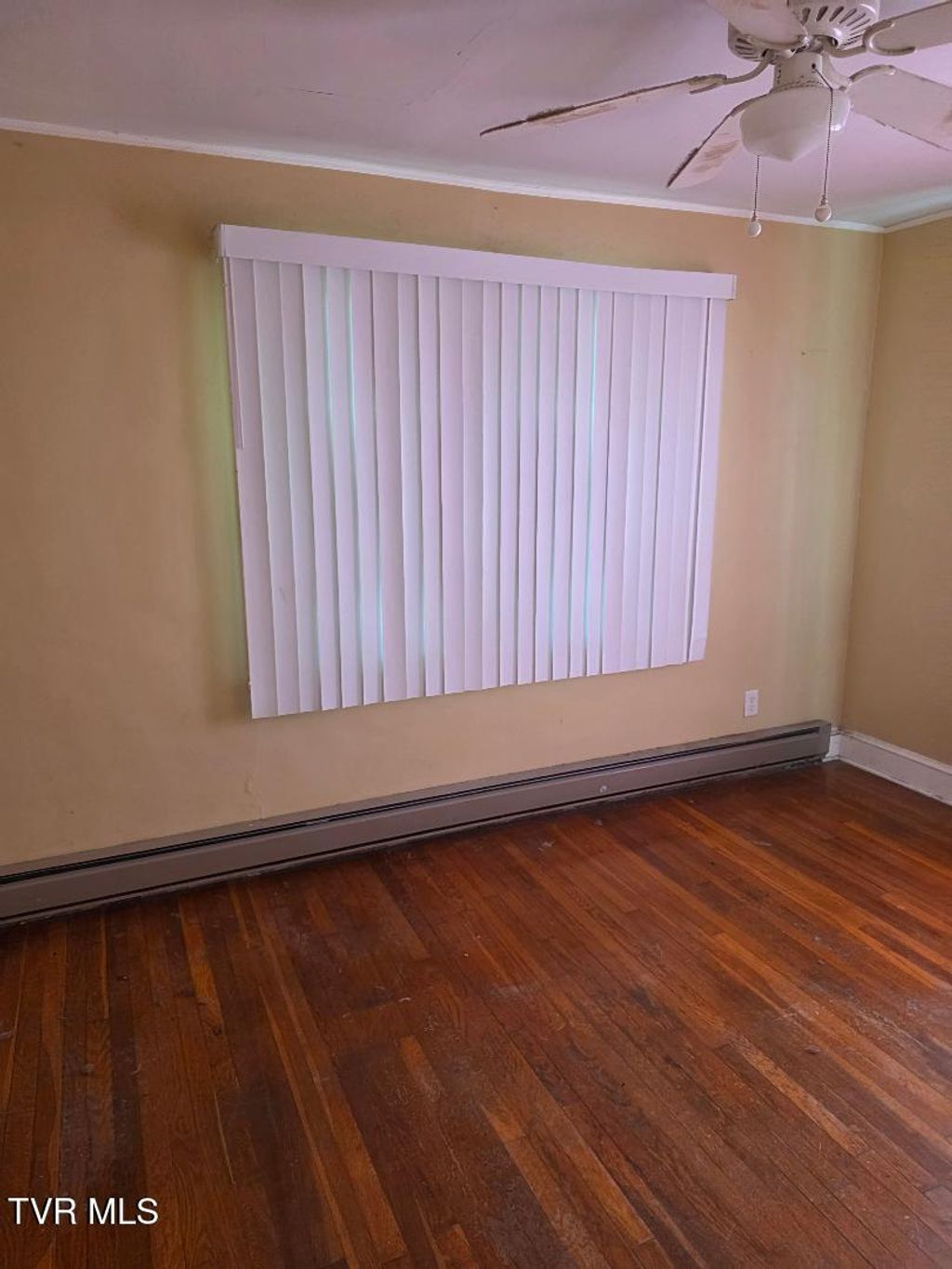 Photo of 1358 Farragut Avenue, Kingsport, TN 37664 (MLS # 9992466)