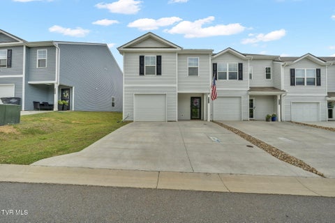 Homes For Sale - 925 Lola Lane<br/> Kingsport, TN 37663